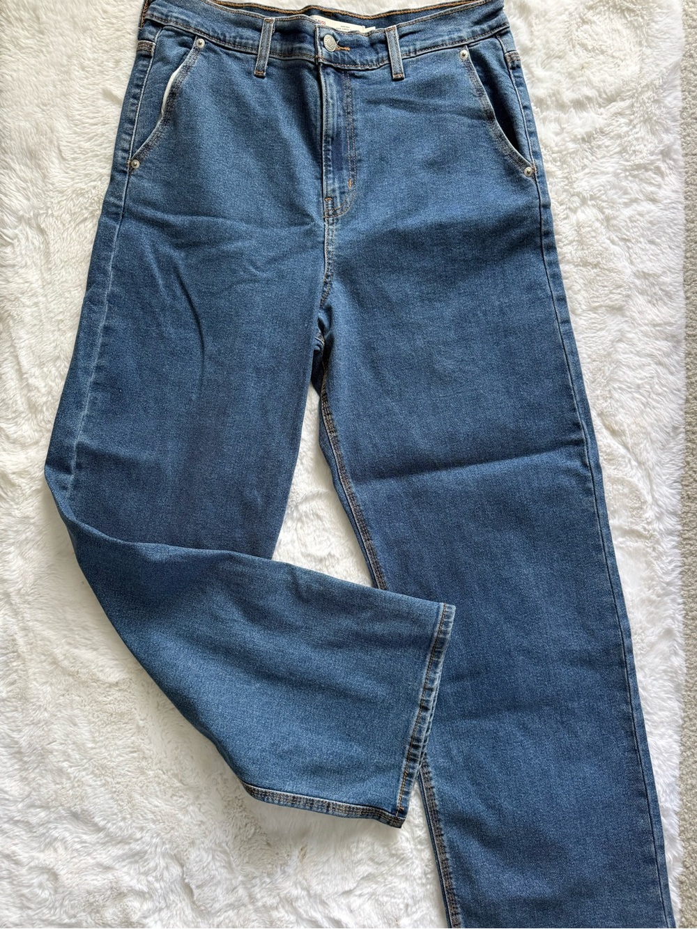 NWOT Levi's High Rise Loose Straight Leg Jeans - Picture 5 of 8